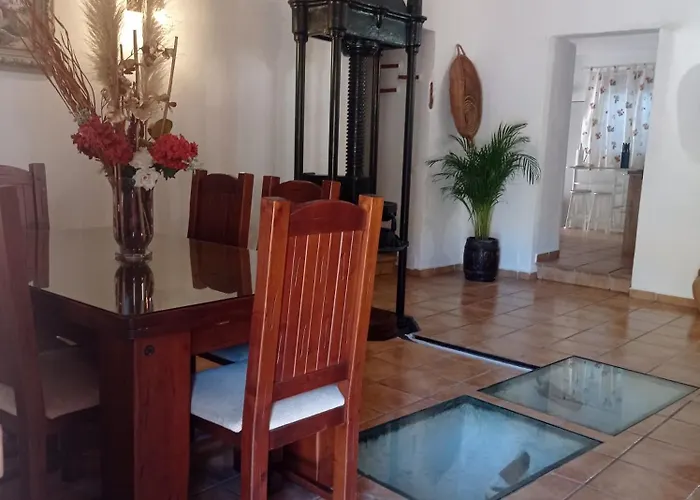 El Molino A.j. * Нерха